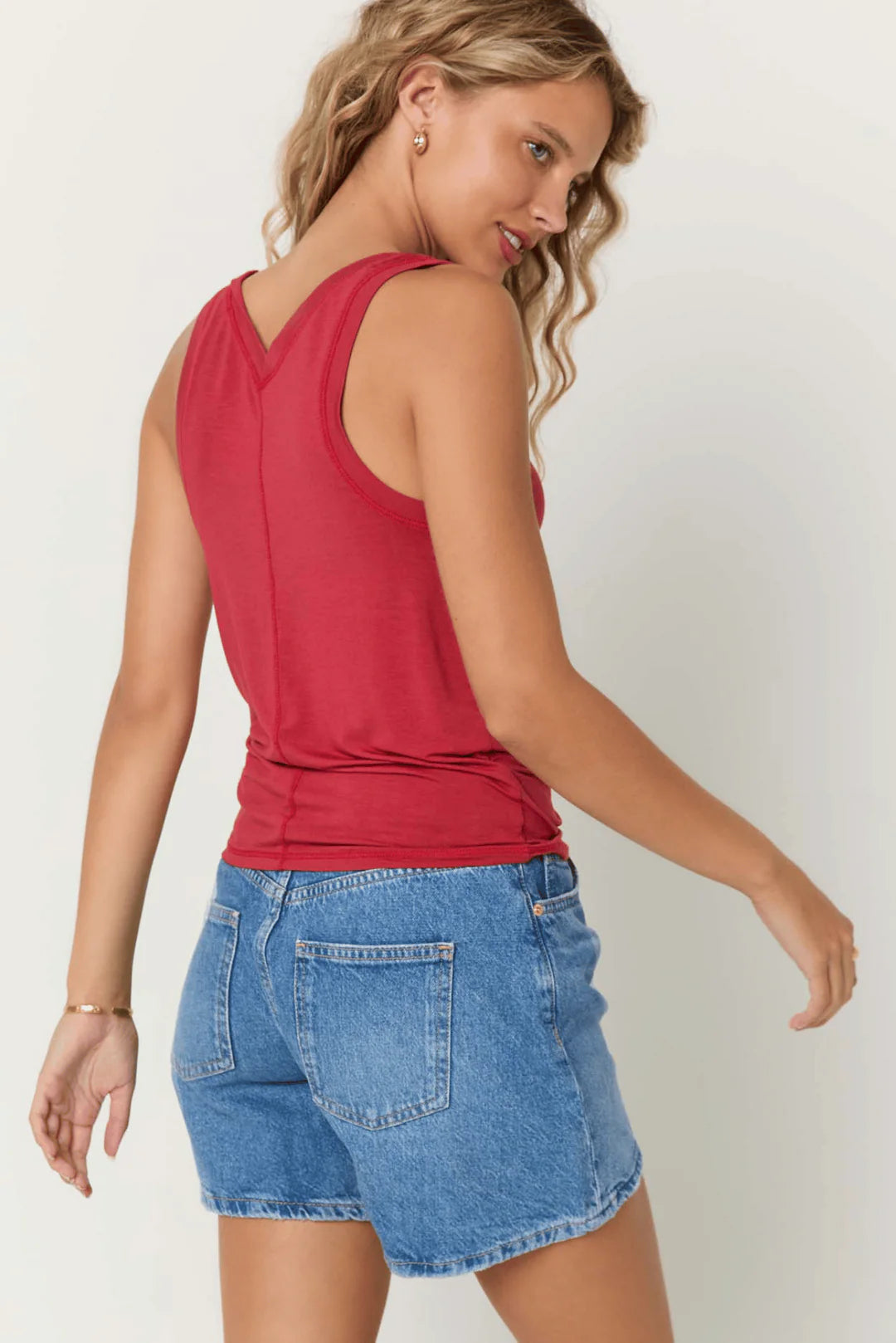 PST Lona V-Neck Tank