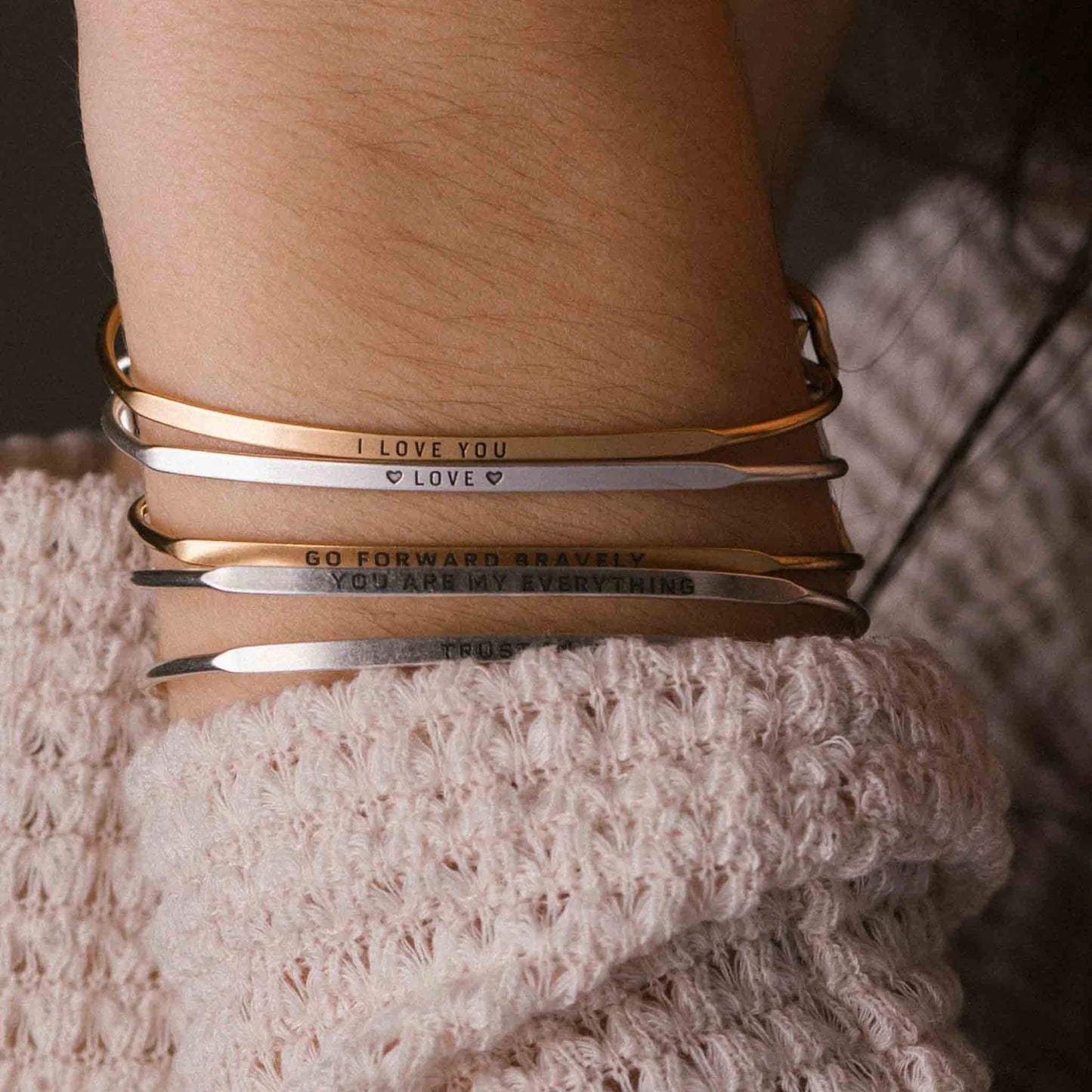 &LIVY Posy Bangle Bracelet