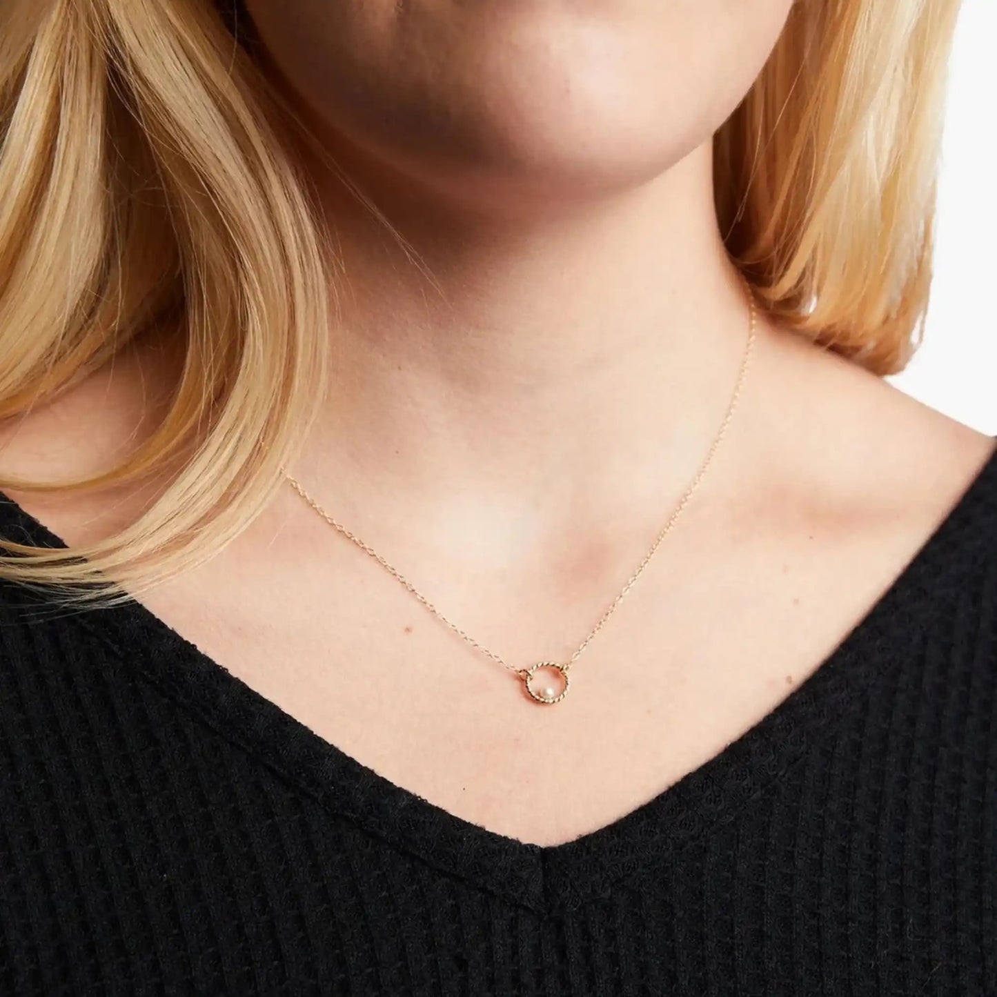 Able Milani Rope Pearl Necklace