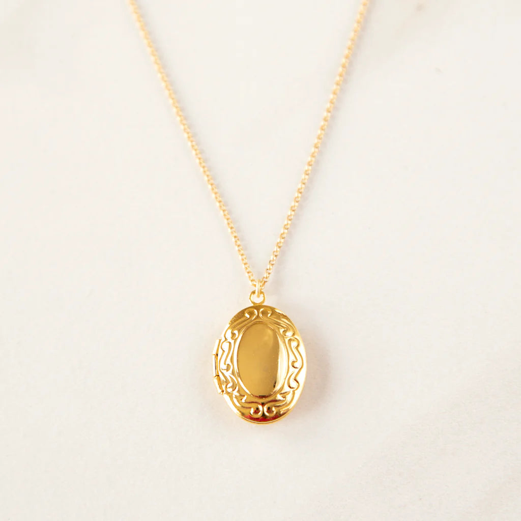 Tasi Large Oval Locket Necklace