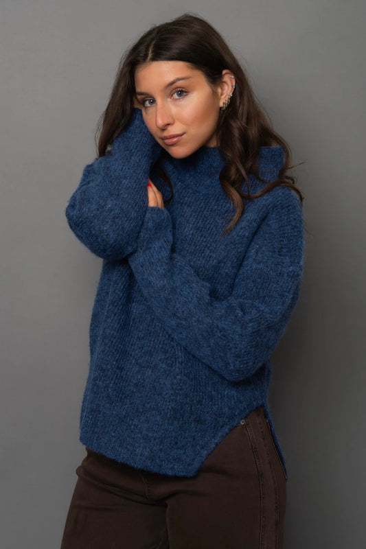 RD Araceli Long Sleeve Cowl Neck Pull-over
